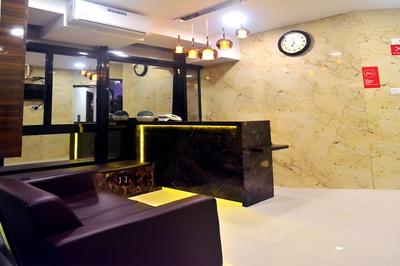 THE BEST HOTEL MUMBAI