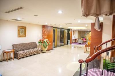 Rich & Free Hotel - Fuzhong