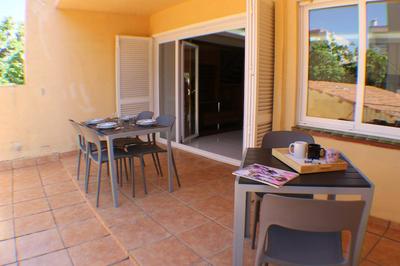 Ferran 32 in Roses With 4 Bedrooms and 2 Bathrooms