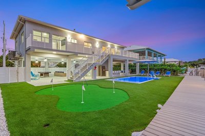 Saltwater Social Game Room Pool Dock Views, Billede 2