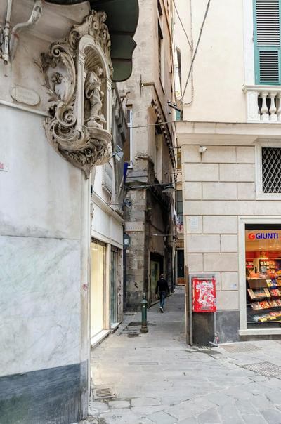 Cozy flat in historical centre of Genova