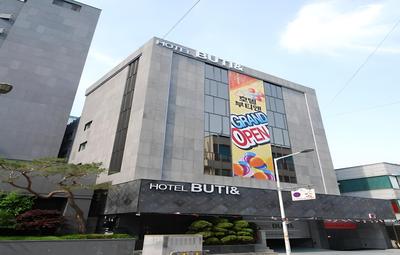 Hotel BUTI &