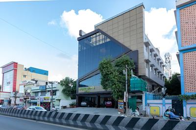 Capital O 22208 Purplepatch Arun Prasath Park