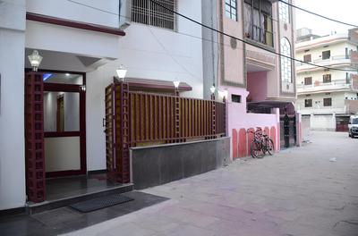 OYO 8448 Hotel Shyamal