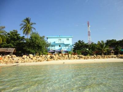 VIVA on the Beach Hotel