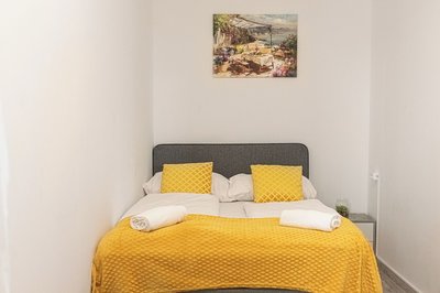 Affordable 3BR Apt near Hauptbahnhof