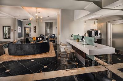 StaysPro - Glamorous Beverlywood Residence