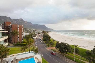 Beautiful Holiday Apartment Overlooking the Beach Modoco