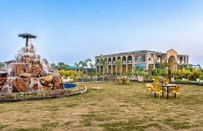 Corbett Elegant Retreat