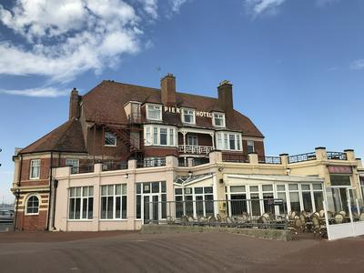 Pier Hotel