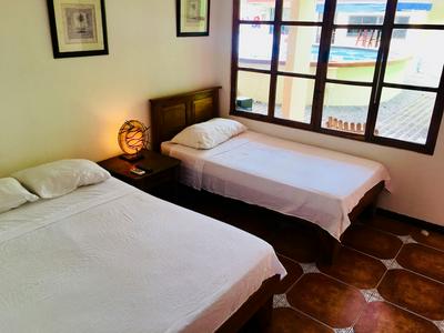 The Seaside Cabins & Studios