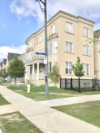 Quiet Room Around York University Subway