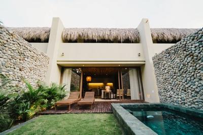 Naio Hotel y Villas By OxoHotel