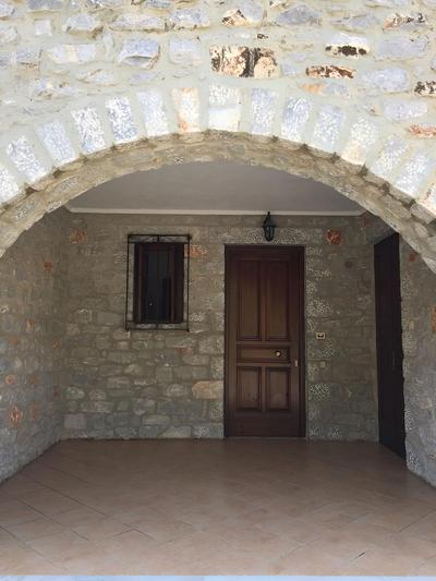 LAS Giannakakou traditional stone houses