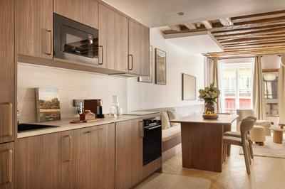 Chic A/C Central apt - 2bdr/6p - Faubourg s/ Denis