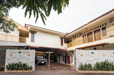 Rehat at Wahidin Guest House