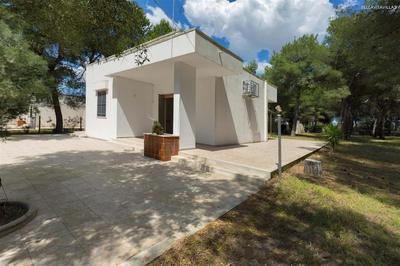 1975 Villetta La Pineta 2 by Barbarhouse