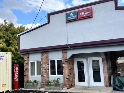 HomeTowne Studios by Red Roof Georgetown, KY