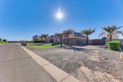 Spacious Queen Creek Home w/ Hot Tub & Pool!