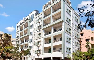 OYO 20009 SilverKey Gachibowli