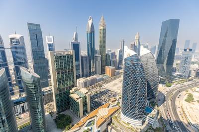 Maison Privee - High Rise 2 BD apt in Index tower