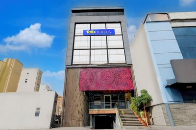 Fabhotel Veda Inn