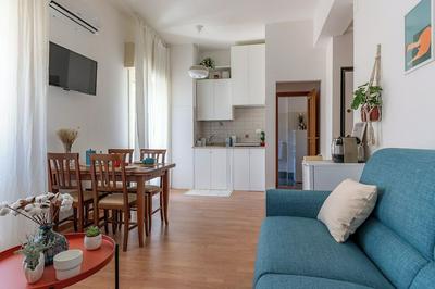 Ierone Apartment with Balcony by Wonderful Italy