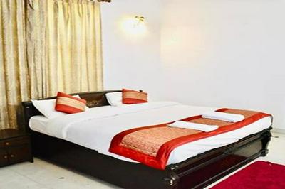 Fabhotel Noida Dreamz