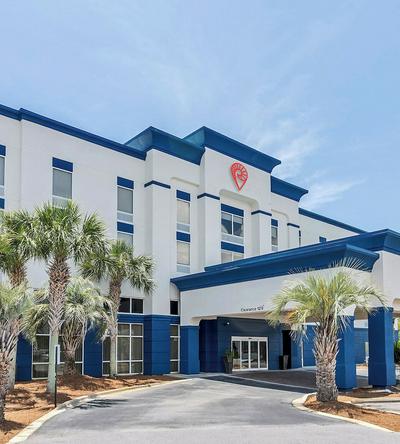 Holiday Inn Express and Suites Destin Miramar Beach by IHG