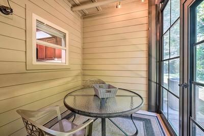 Cozy Townsend Condo, Resort-style Amenities!