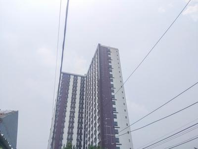 Minimalist and Simply Studio at Dave Apartment