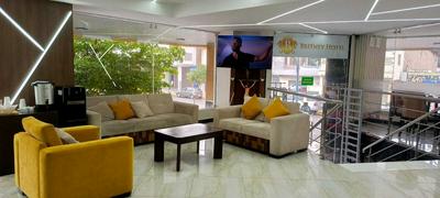 BRITNEY HOTEL MACHALA