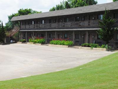 Cedar Glade Resort