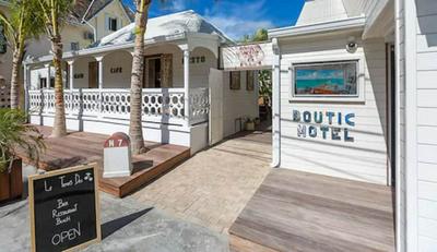 Le Temps des Cerises Hotel Beach