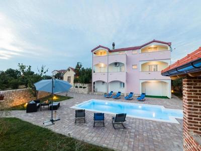 Apartments Mistral - Three Bedroom Apartment With Balcony and Shared Pool