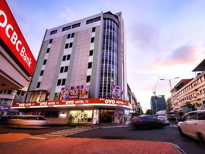 OYO 818 Hotel 11