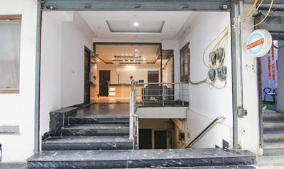 FabHotel Aerosky Inn