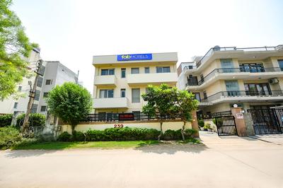 Fabhotel The Mikado