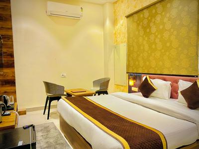 Hotel Tulsi Grand Inn