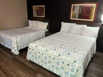 Suburban Studios Charlotte - Ballantyne