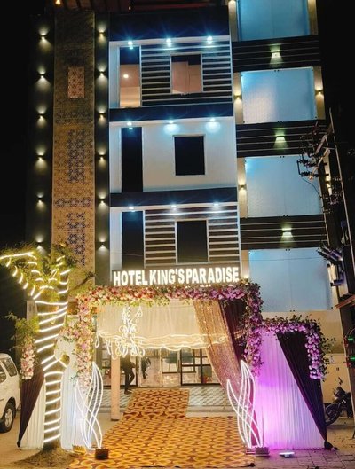 HOTEL KINGS PARADISE BANQUET & LAWN