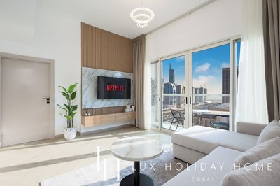 LUX The Marina View Suite 3