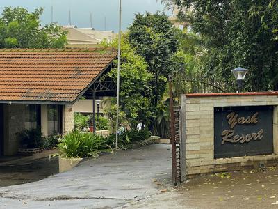 Yash Resort