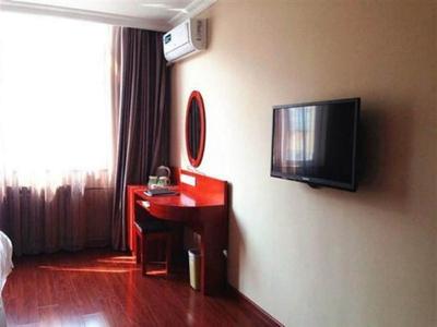 GreenTree Inn Jinan Gaoxin District Suncun New District Express Hotel