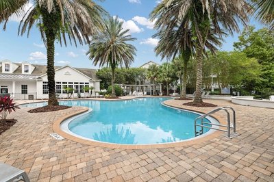 Landing Furnished Apartments near UNF