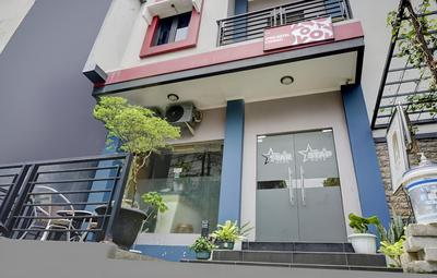 OYO 90660 Star Hotel Syariah