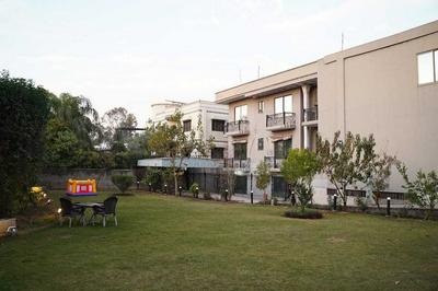 La Maison Hotel Islamabad