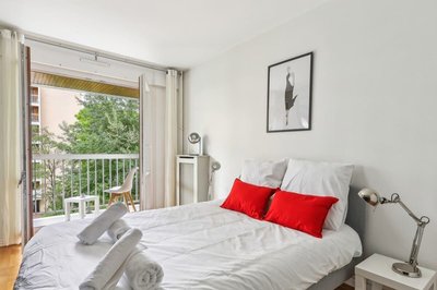 Spacious Apartment With Balcony -11th- Mobility le