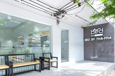 Bed by Tha-Pra Hotel and Apartment