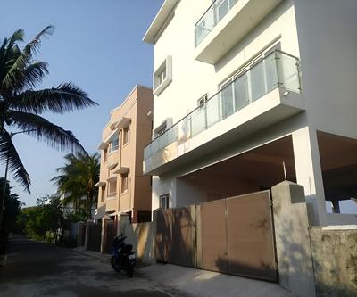 Maxiprime otels Uthandi